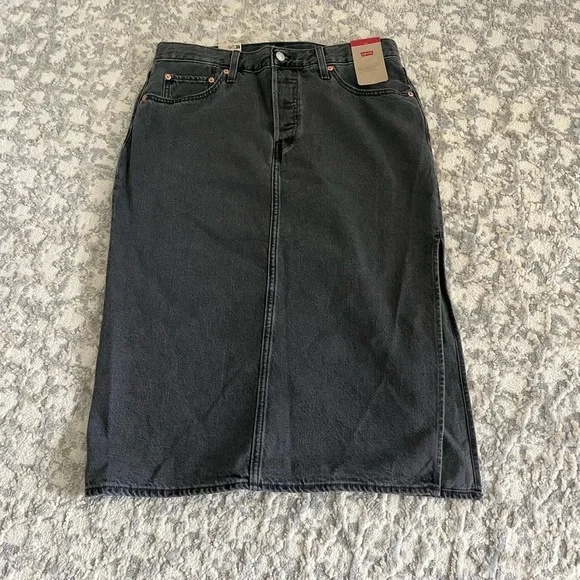 NWT Levi's Denim Cotton Blend Midi Skirt with Side Slit, Black, Size 31 - Picture 2 of 14